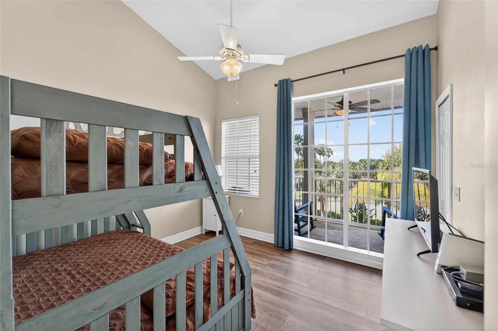 BAHIA BEACH TWNHMS PH 1A - Residential