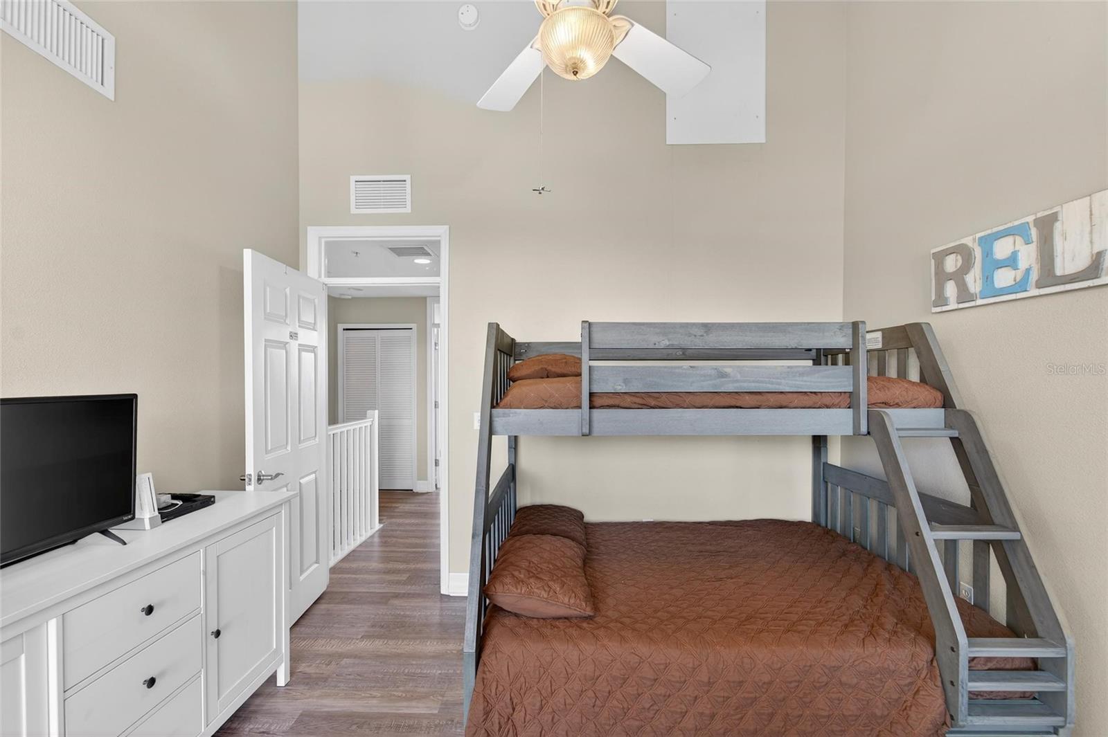 BAHIA BEACH TWNHMS PH 1A - Residential