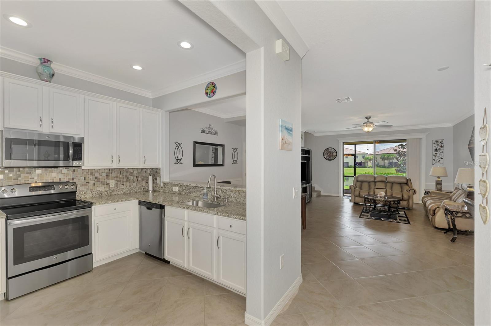 GRAN PARADISO - Residential Lease