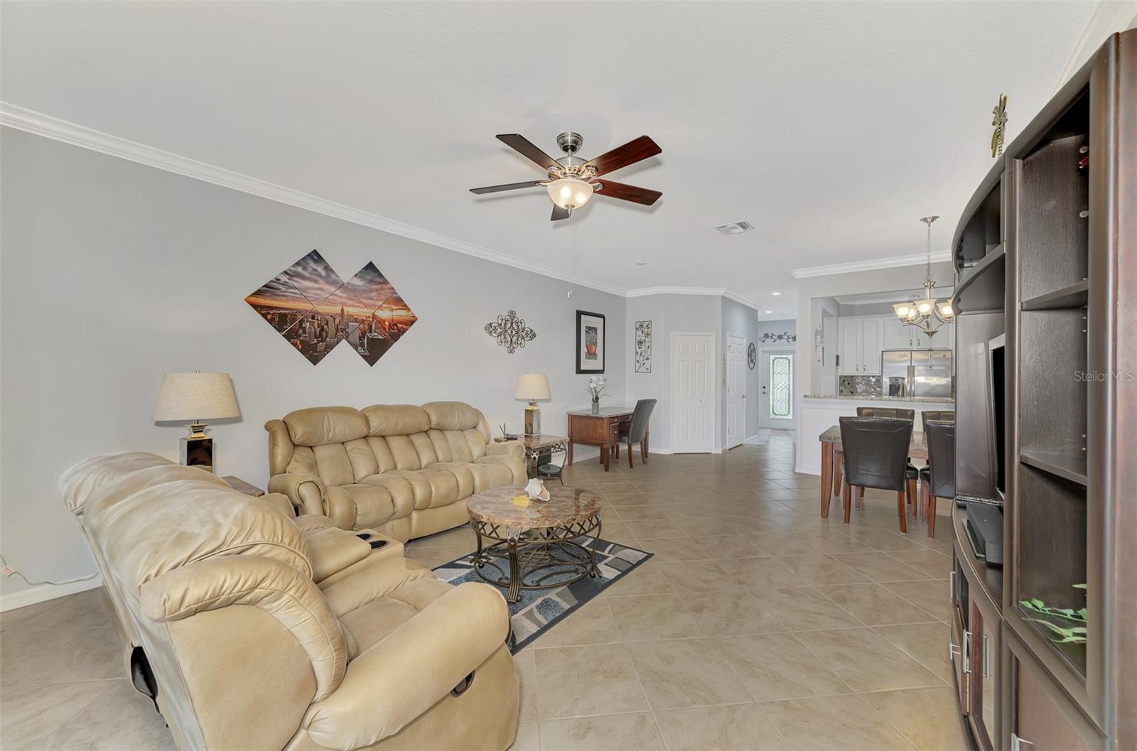 GRAN PARADISO - Residential Lease