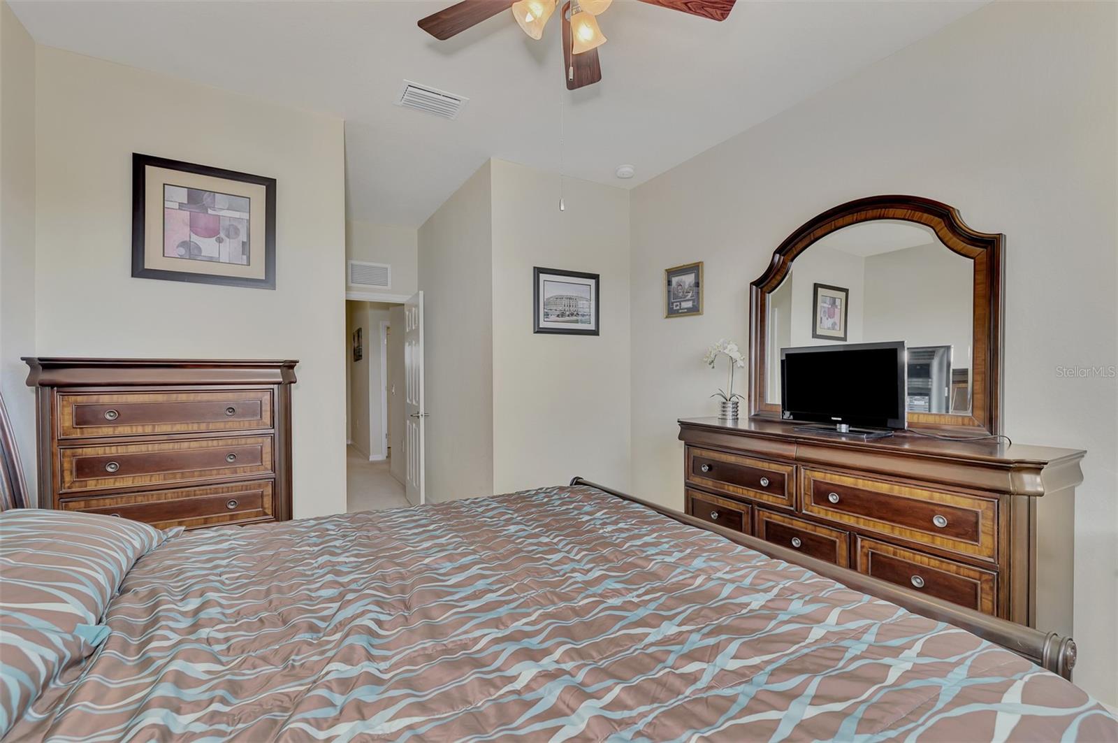 GRAN PARADISO - Residential Lease