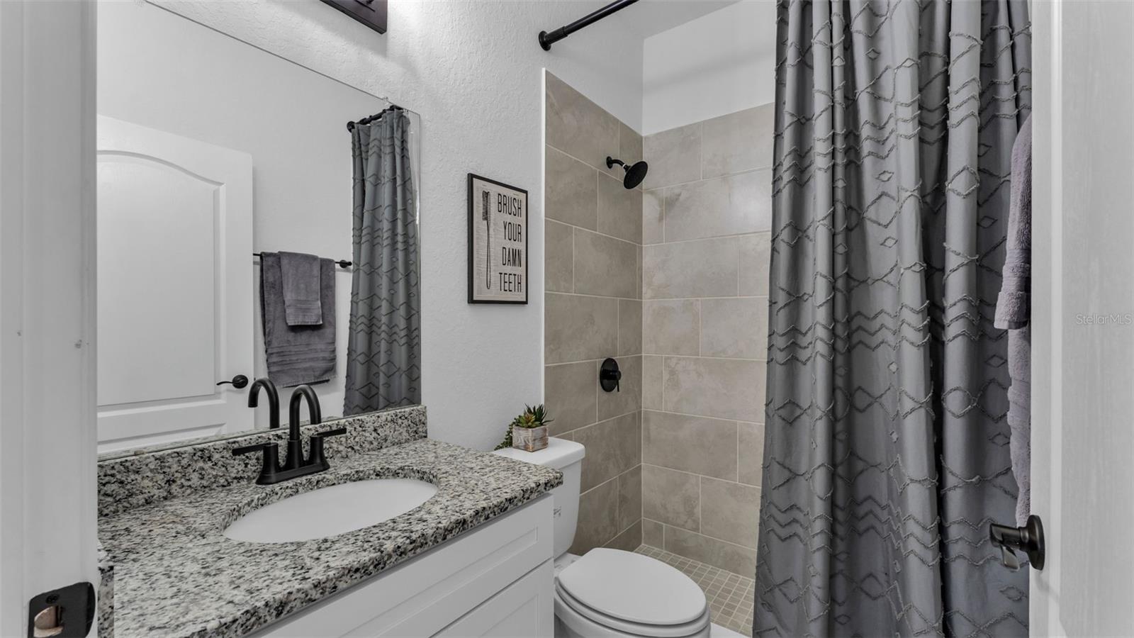 ESTATES/SIXTY - Residential