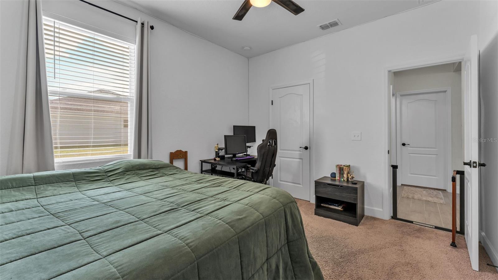 ESTATES/SIXTY - Residential