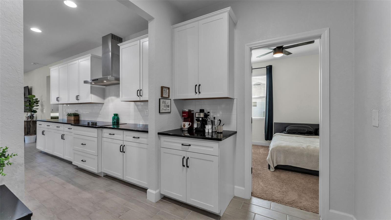 ESTATES/SIXTY - Residential