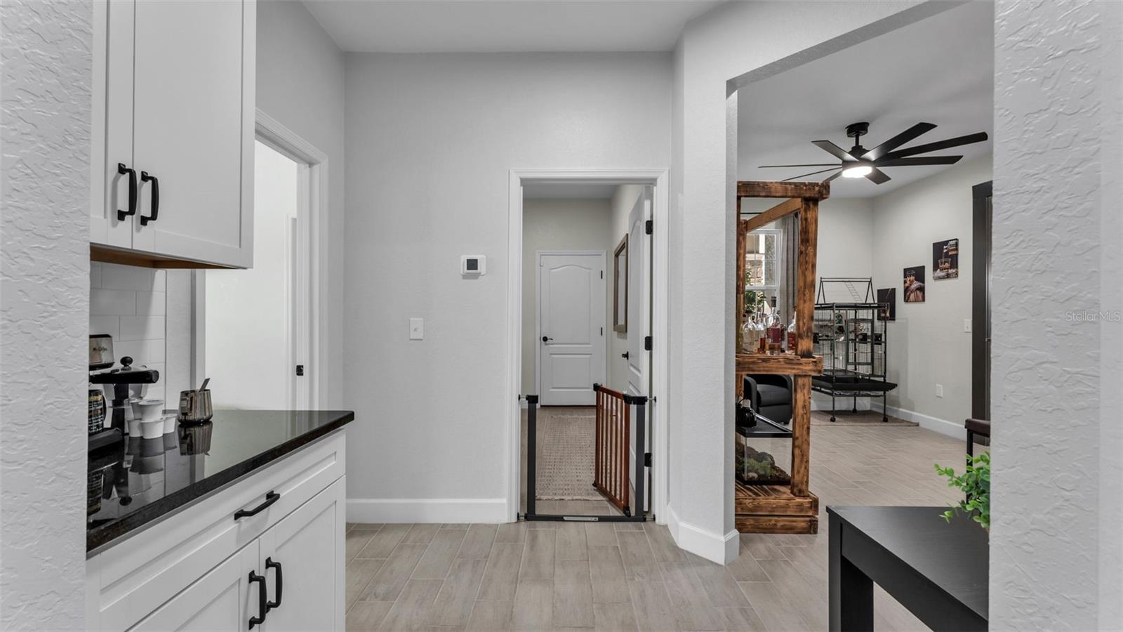 ESTATES/SIXTY - Residential