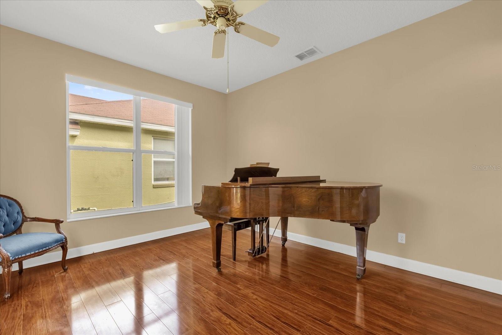 ALOMA WOODS PH 2 - Residential