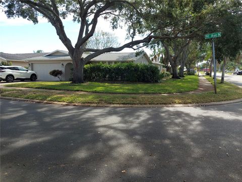 A home in SEMINOLE