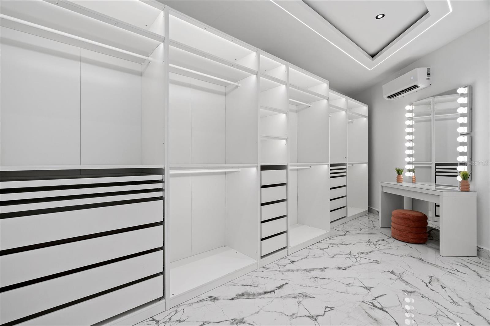 DORADO DEL MAR - Residential