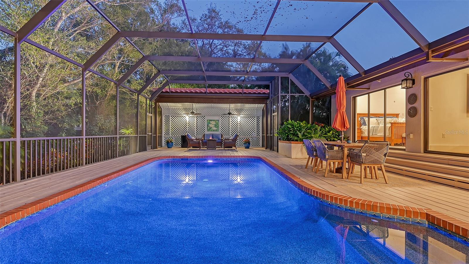 BAY ISLES - Residential