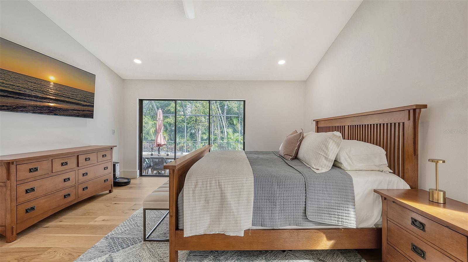 BAY ISLES - Residential