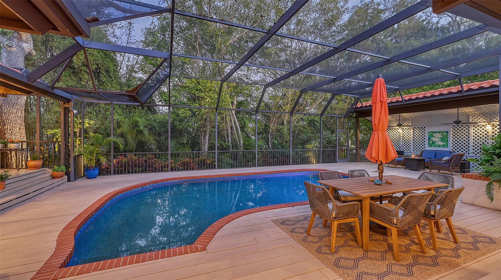 BAY ISLES - Residential