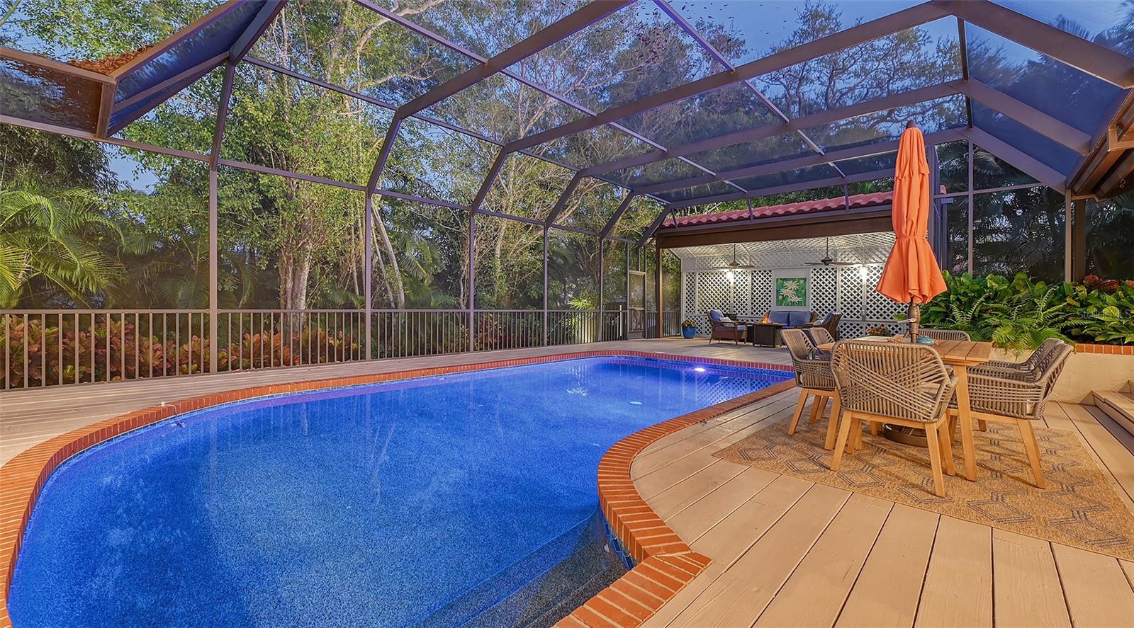 BAY ISLES - Residential