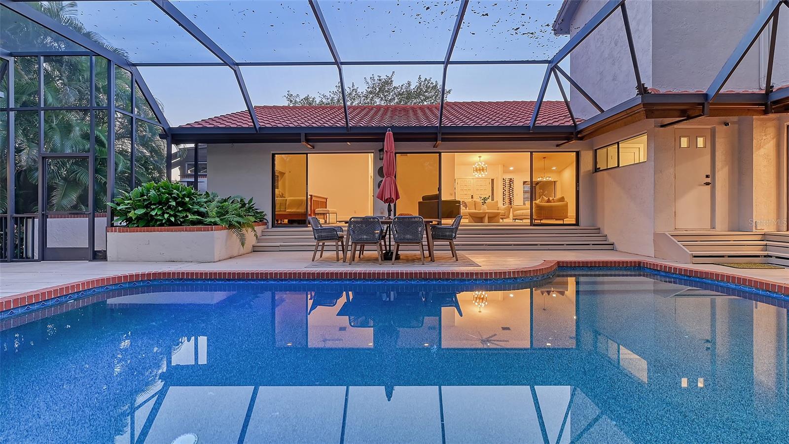 BAY ISLES - Residential