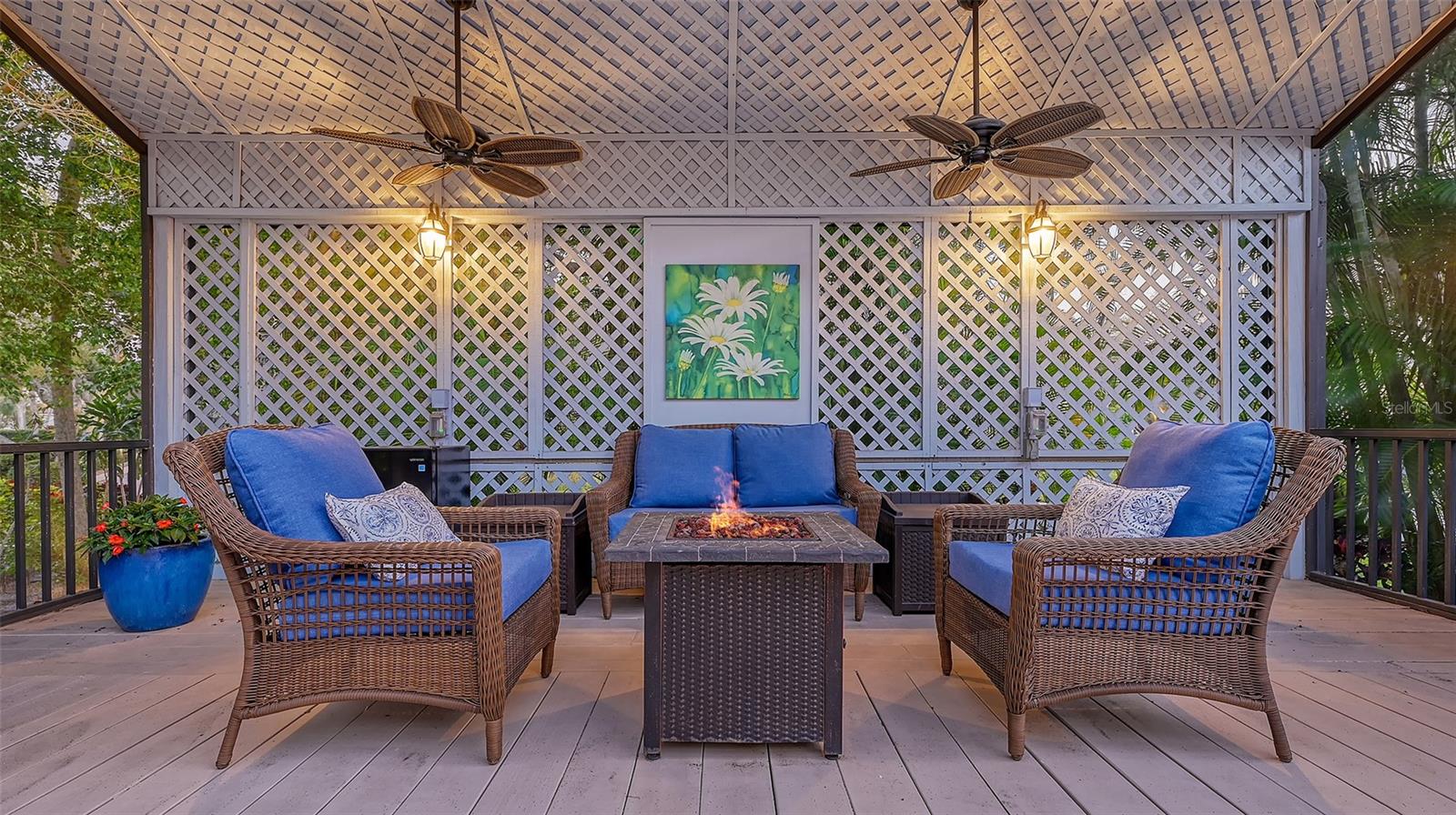 BAY ISLES - Residential