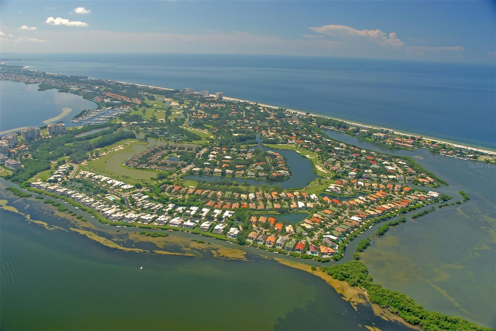 BAY ISLES - Residential