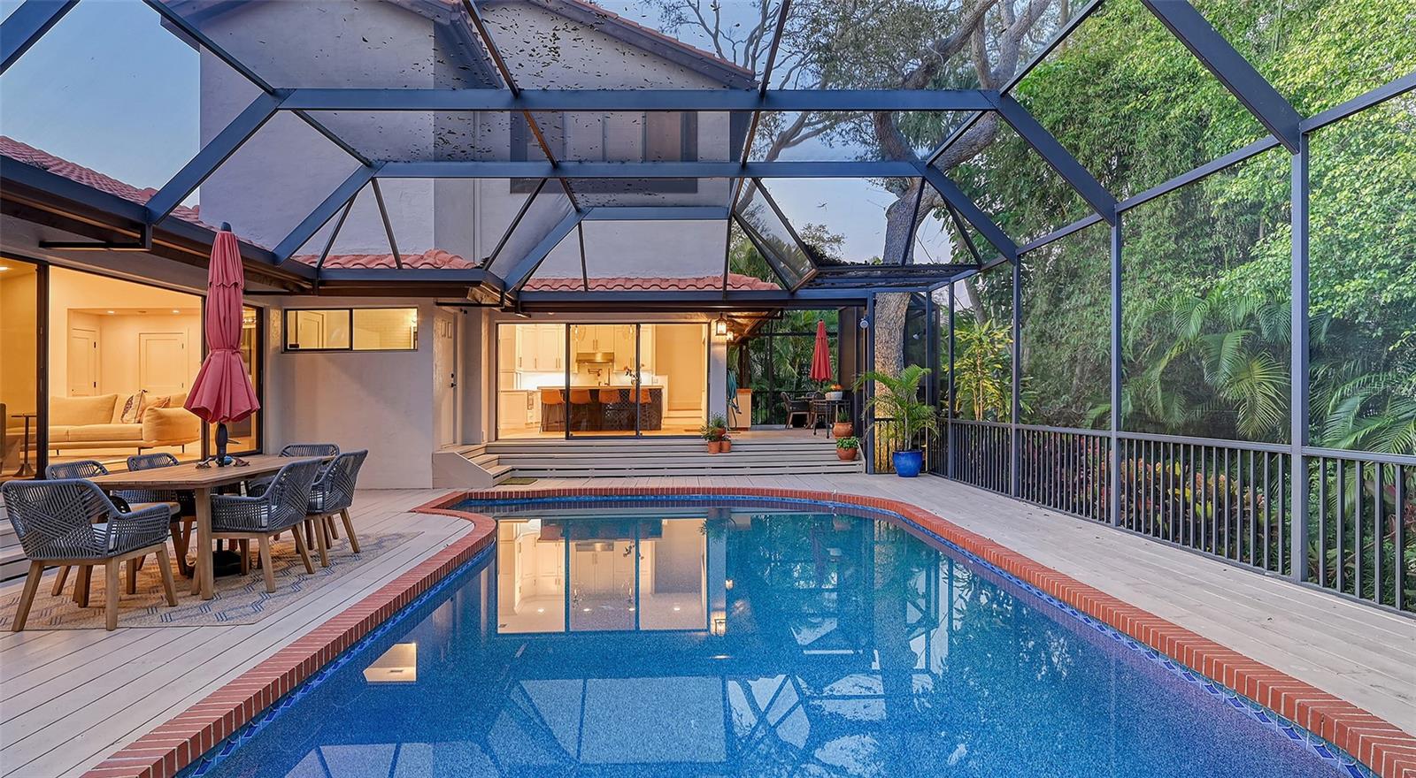 BAY ISLES - Residential