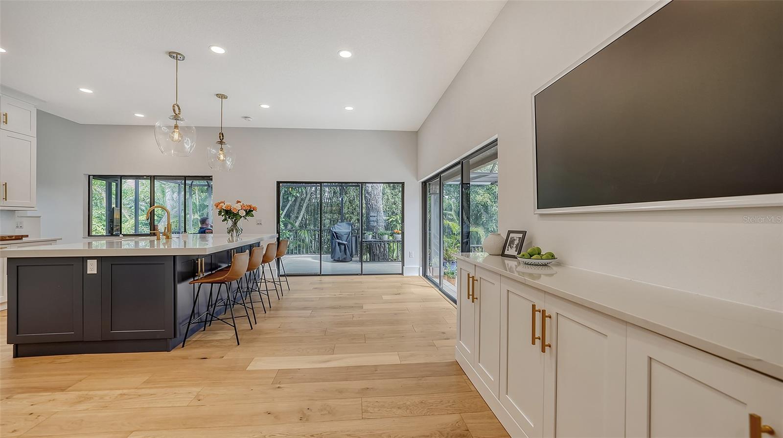 BAY ISLES - Residential