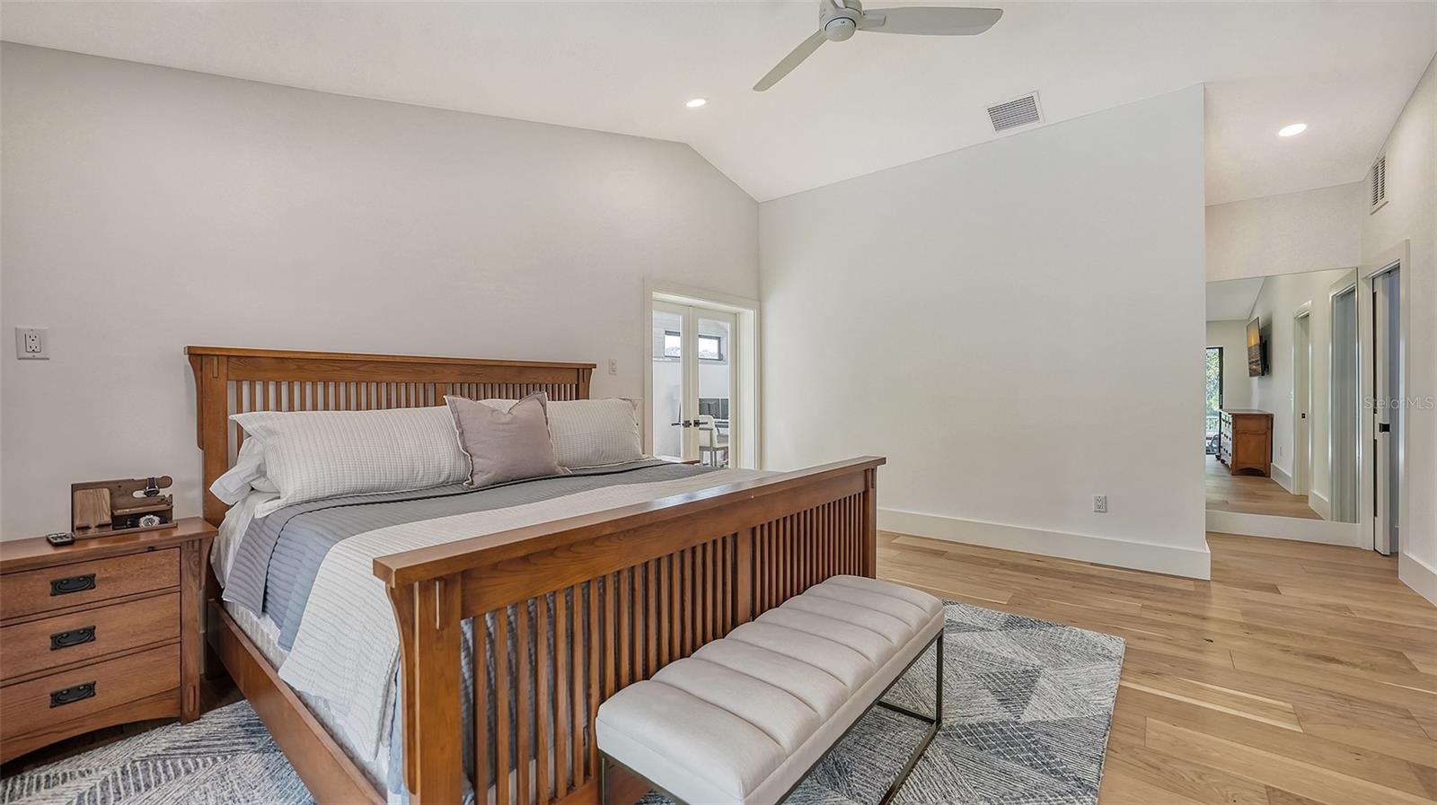 BAY ISLES - Residential