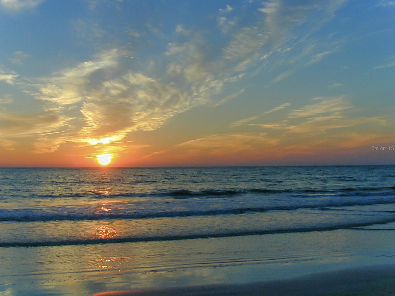 BAY ISLES - Residential