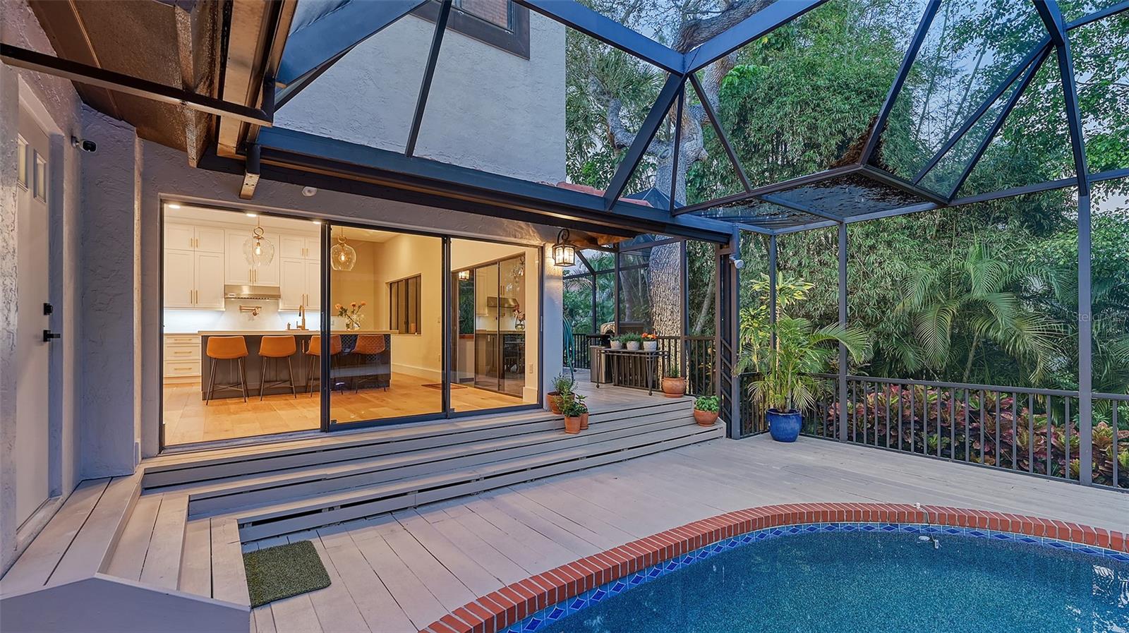 BAY ISLES - Residential