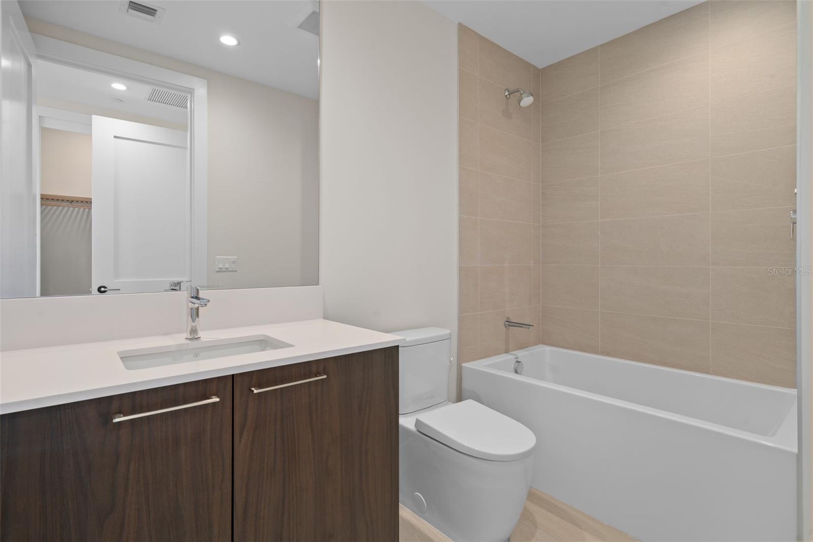 ART HOUSE A CONDOMINIUM UNIT 1001 - Residential