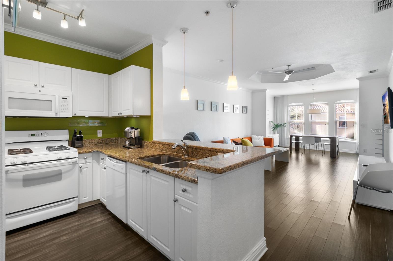 GRAND VENEZIA AT BAYWATCH CONDO - Residential