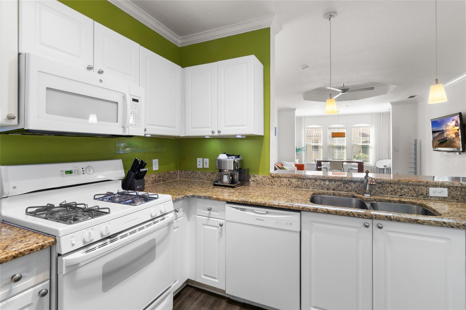 GRAND VENEZIA AT BAYWATCH CONDO - Residential