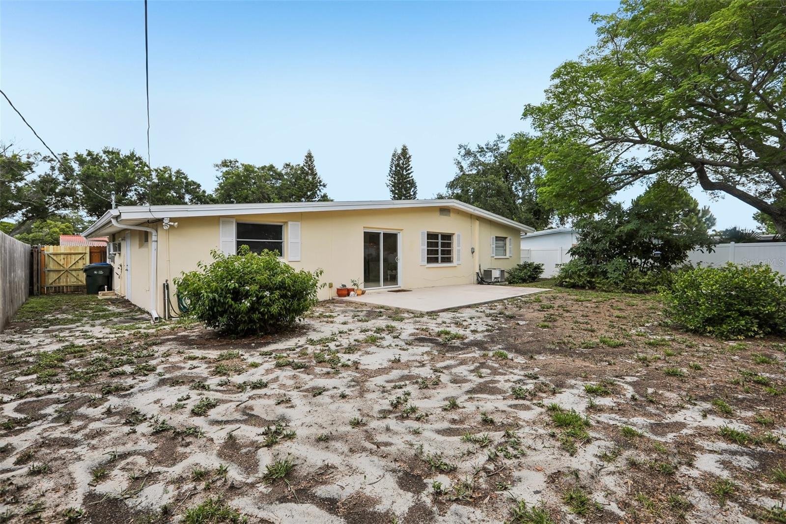 RICHMOND HILL - Residential