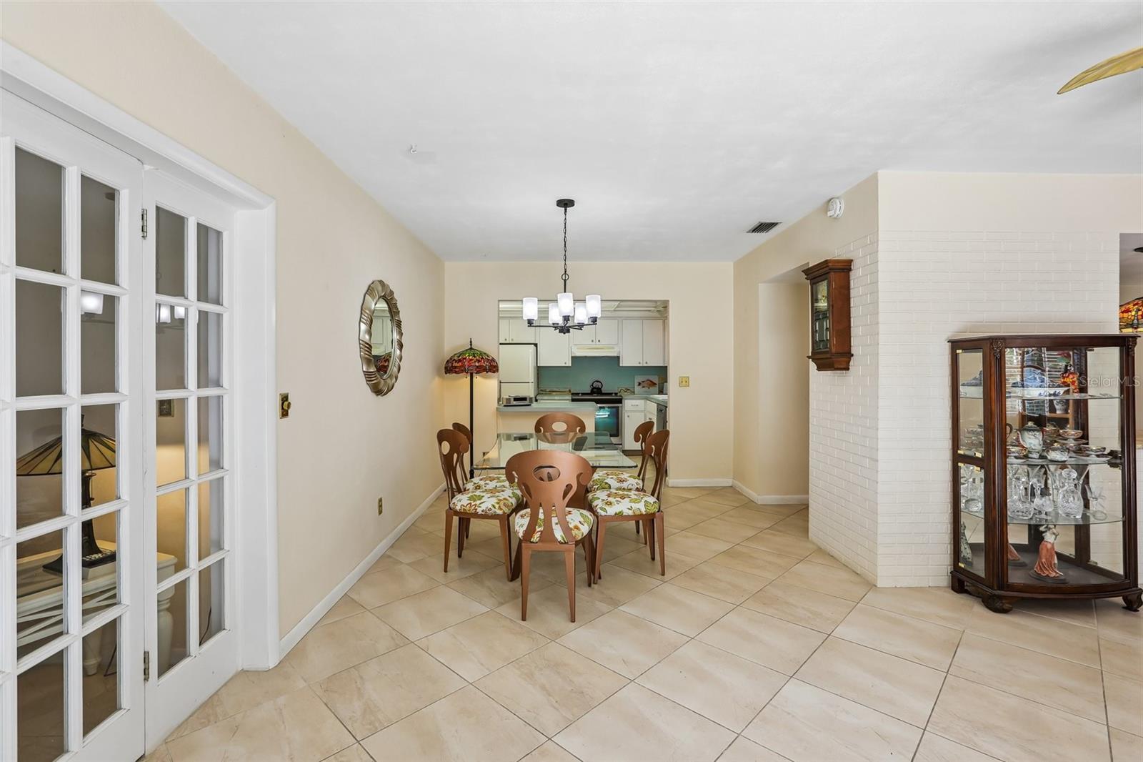 RICHMOND HILL - Residential