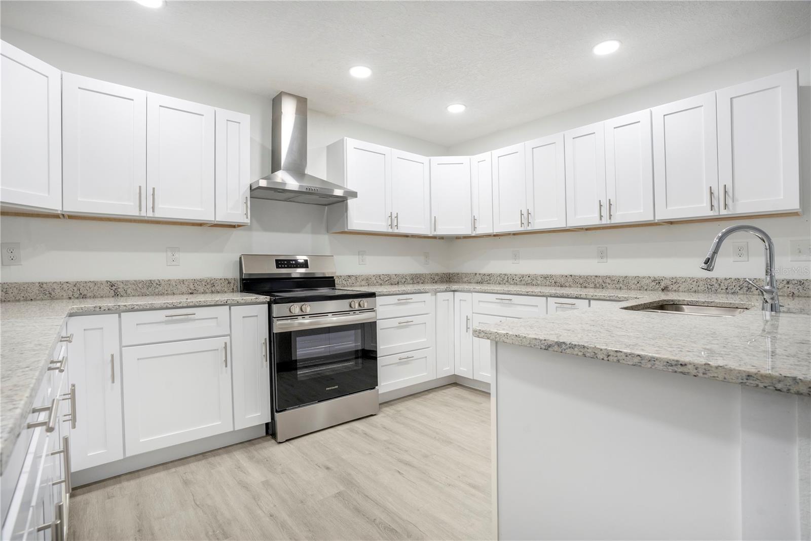 BERKELEY TOWNSITE OF - Residential