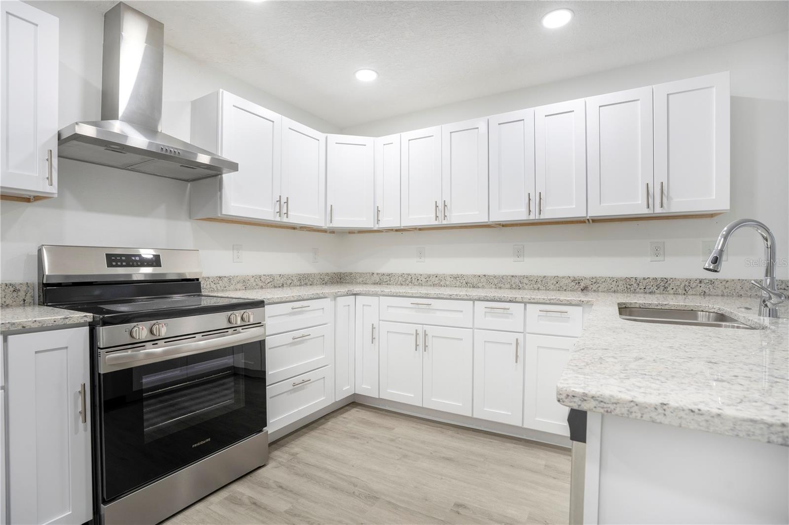 BERKELEY TOWNSITE OF - Residential