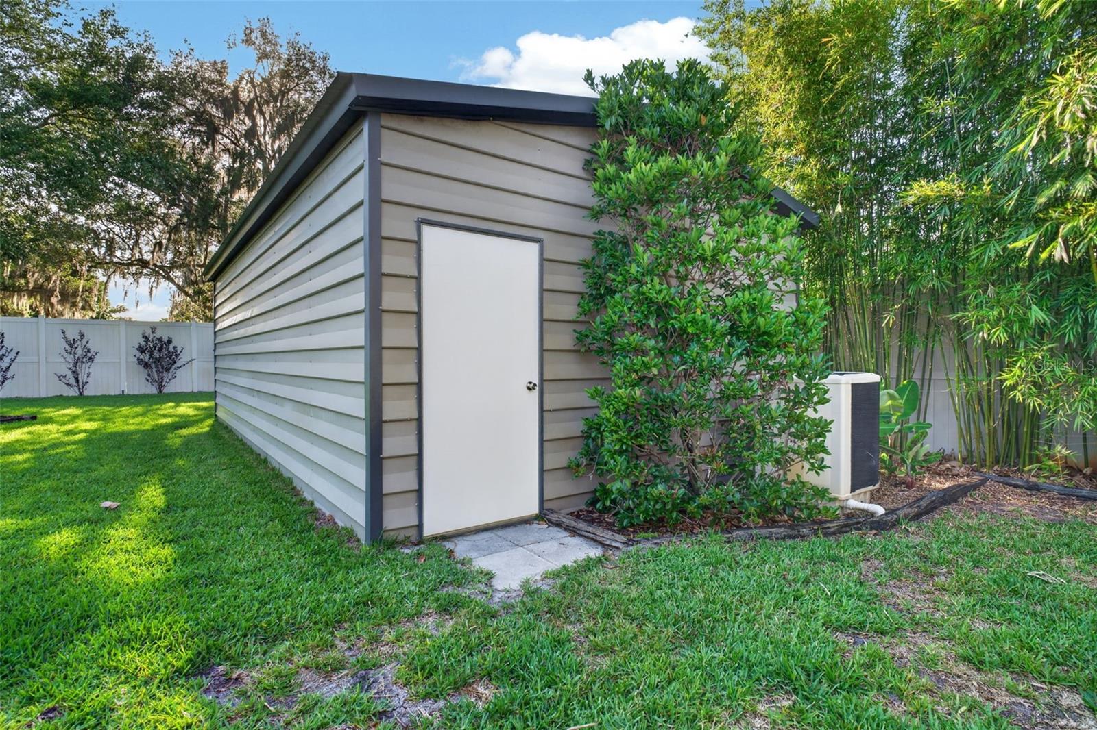 KNOLLWOOD PARK - Residential