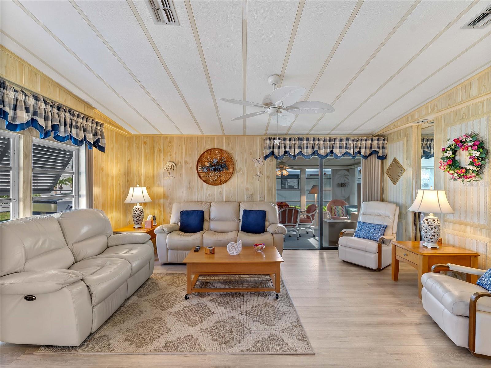 SANDALWOOD PARK - Residential