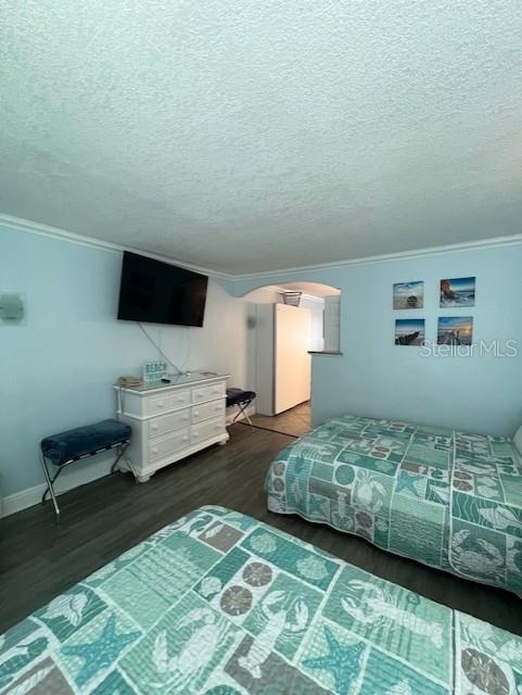 PELICAN POINTE ON - Residential