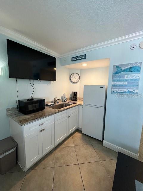 PELICAN POINTE ON - Residential