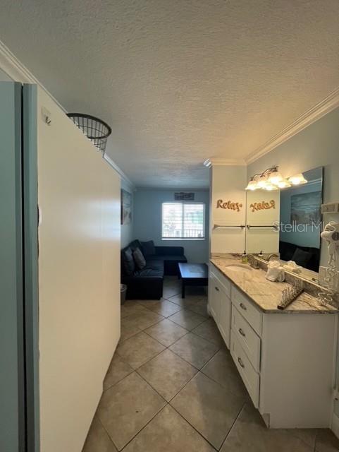 PELICAN POINTE ON - Residential