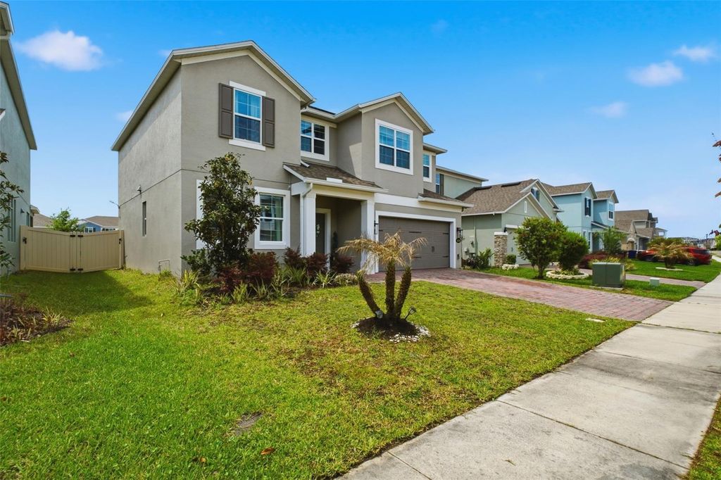 Photo of 5030 Shady Pines Drive, Saint Cloud, FL 34772 (MLS # O6395205)