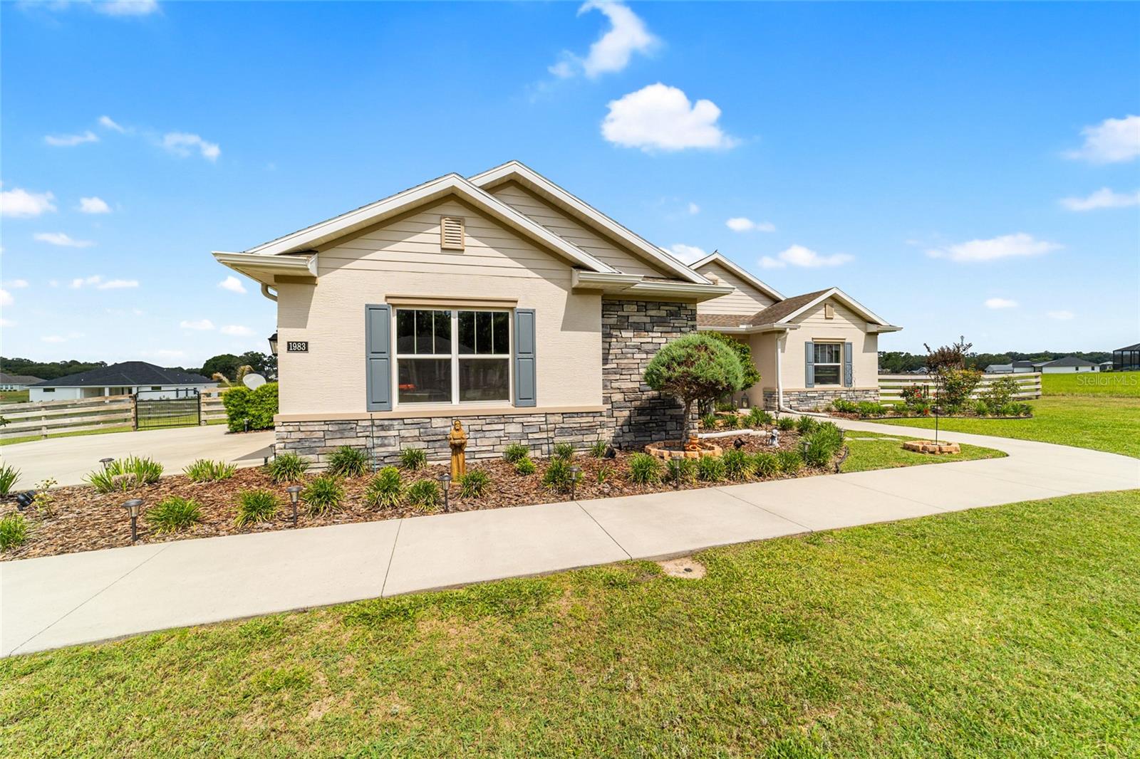 IRISH ACRES - Residential