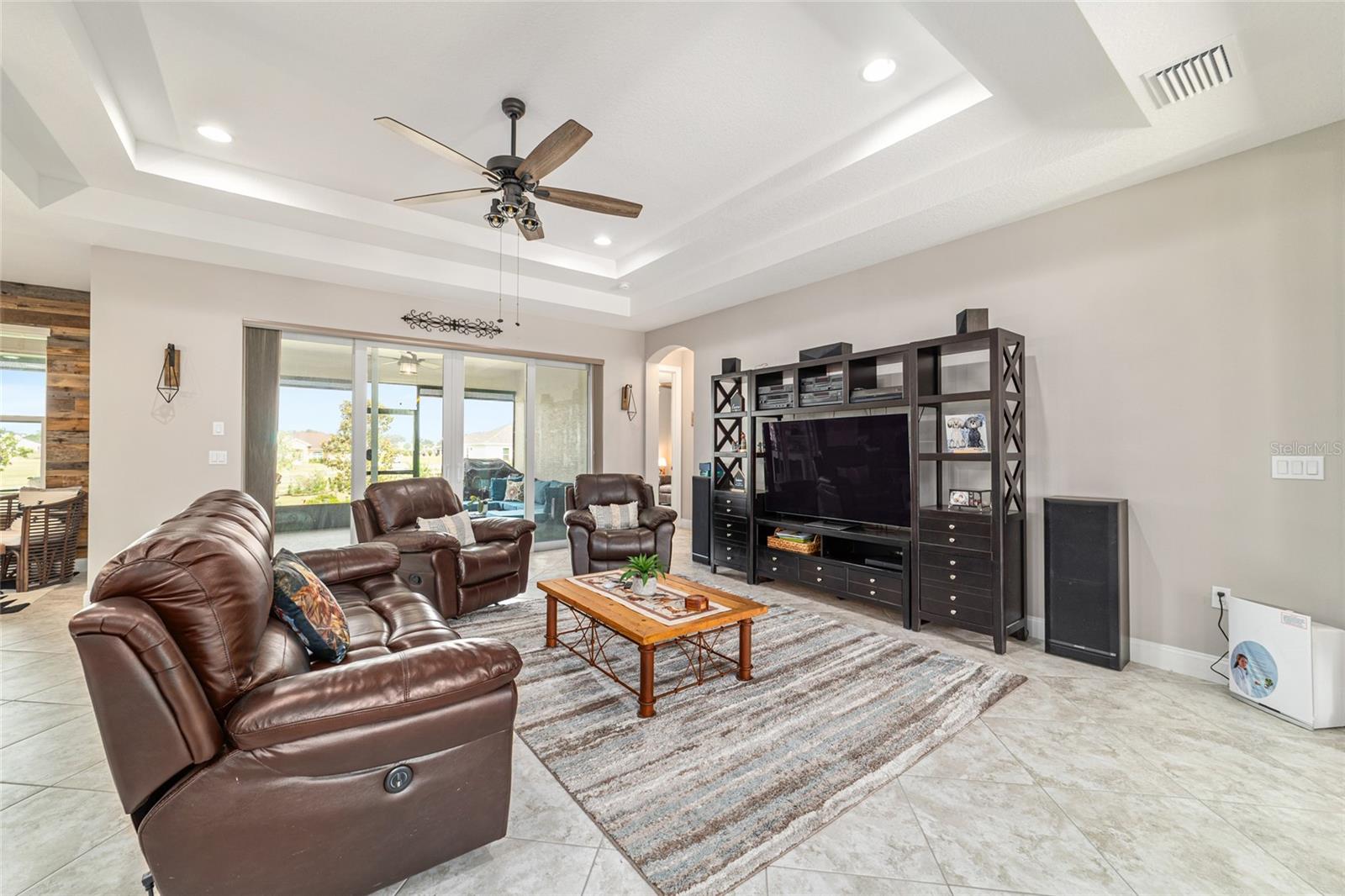 IRISH ACRES - Residential