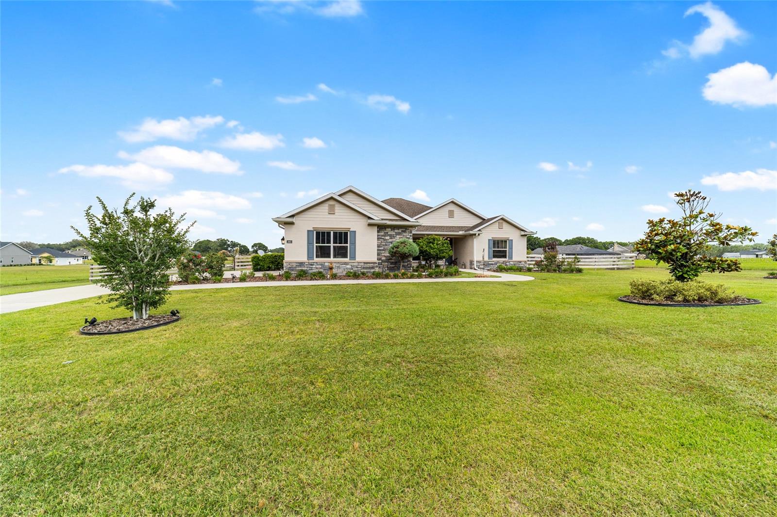 IRISH ACRES - Residential