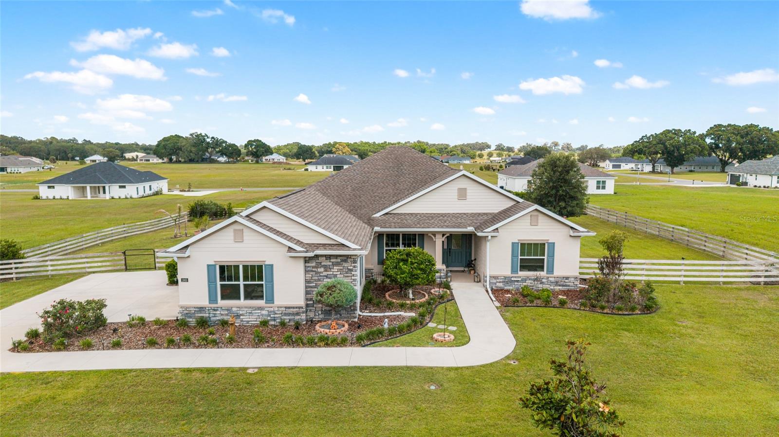 IRISH ACRES - Residential