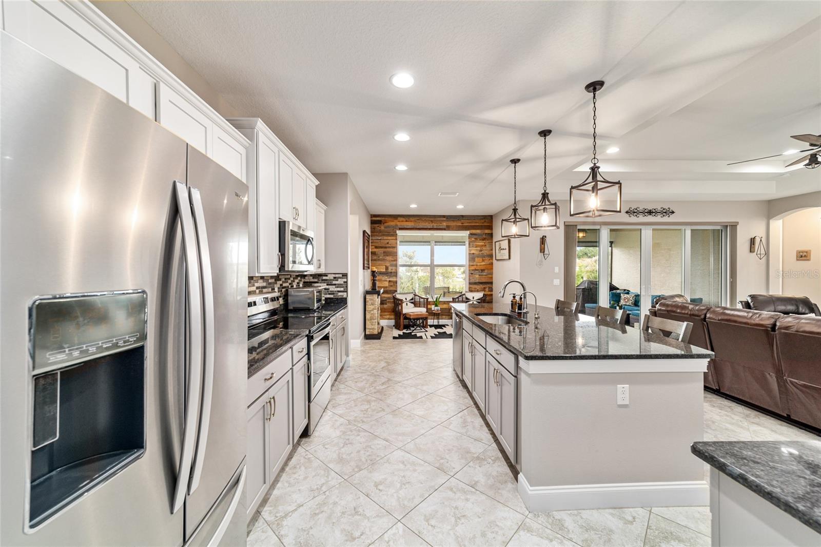 IRISH ACRES - Residential