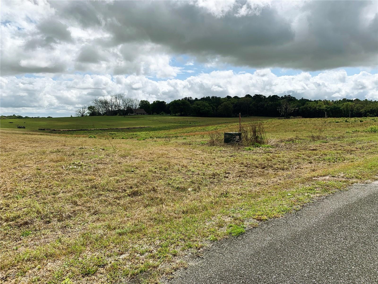 VISTA POINTE FARMS - Land