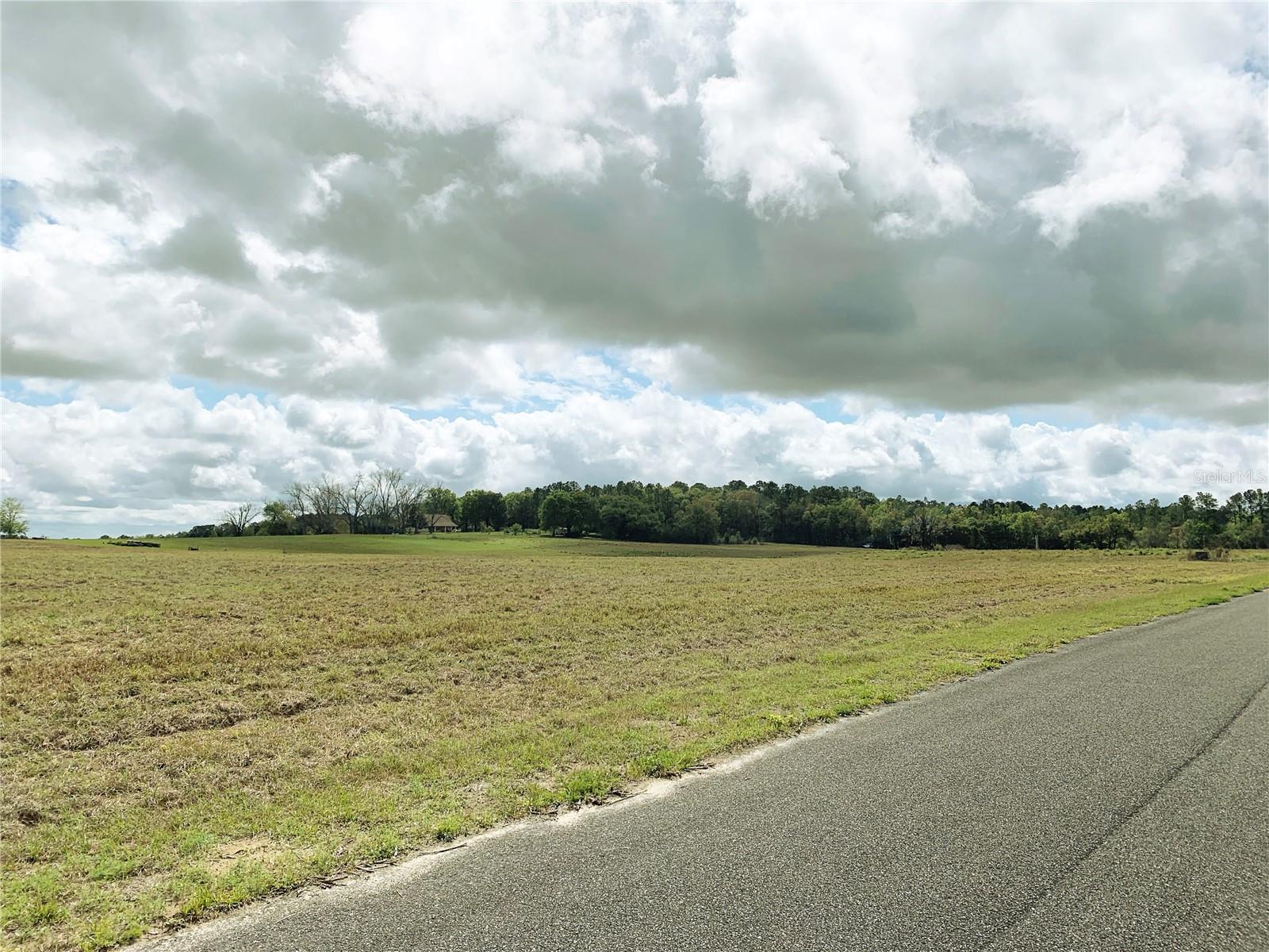 VISTA POINTE FARMS - Land