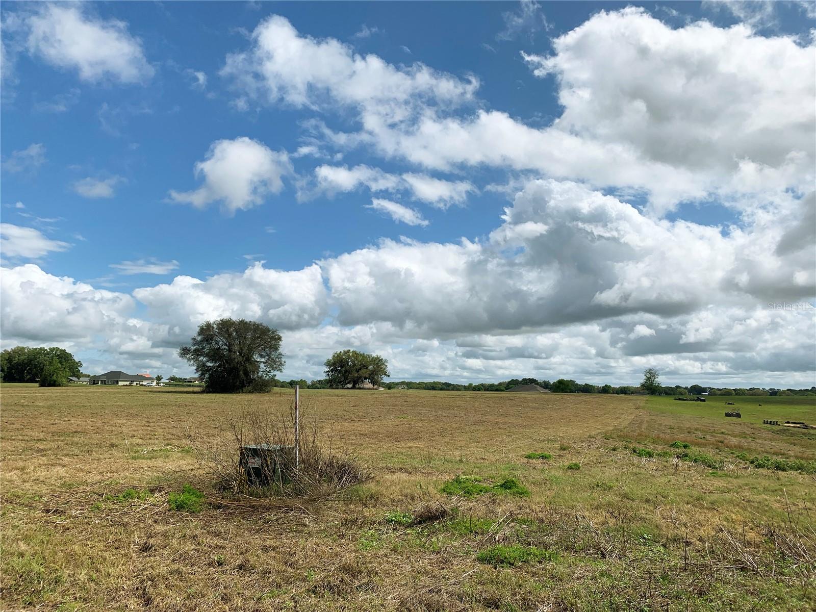 VISTA POINTE FARMS - Land