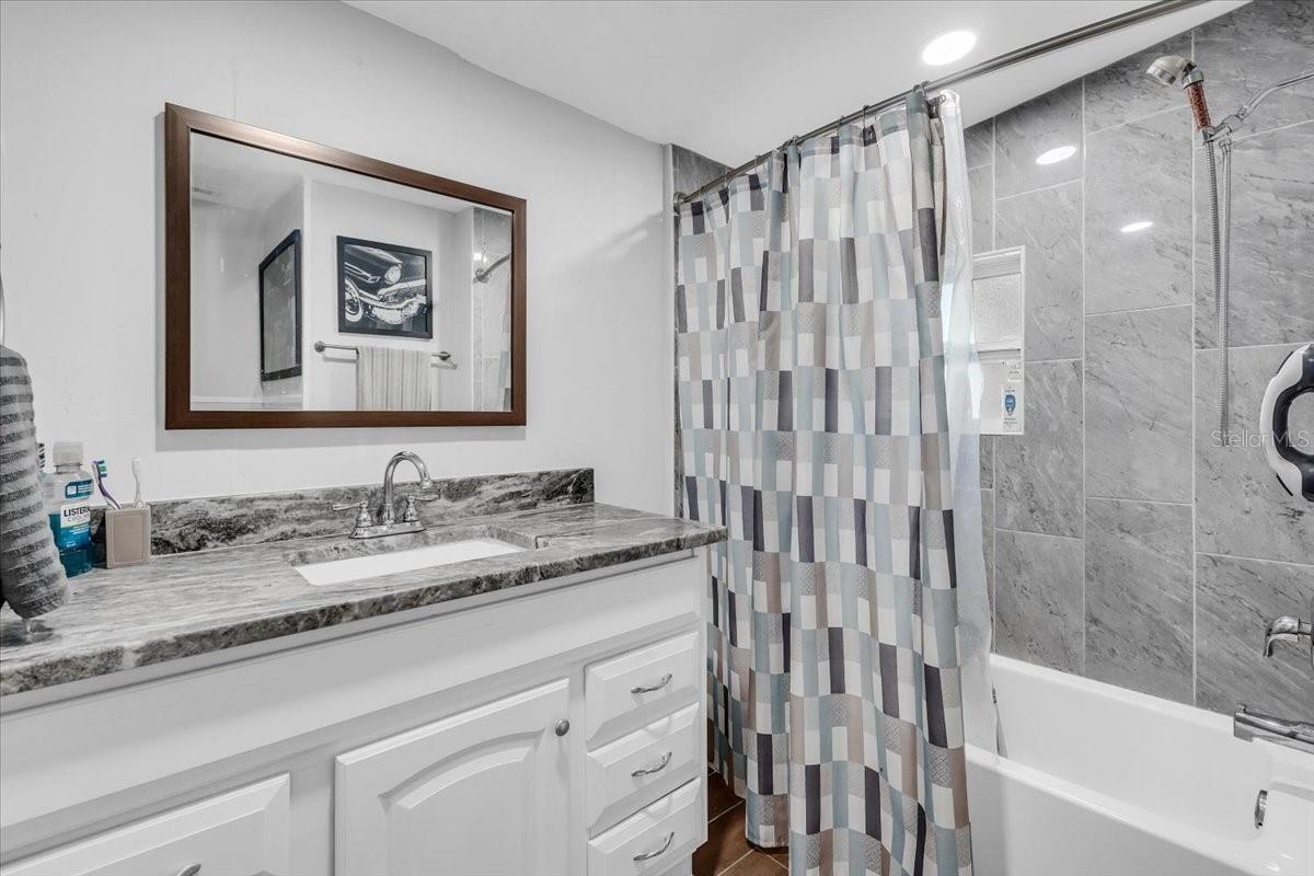 ROSEDALE - Residential