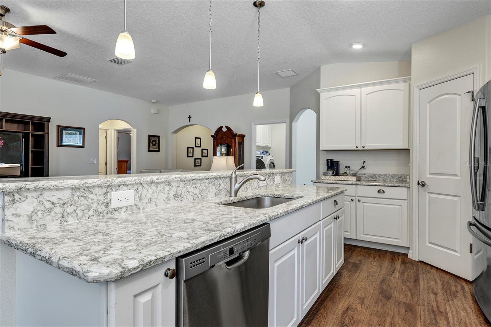 ARLINGTON RIDGE - Residential