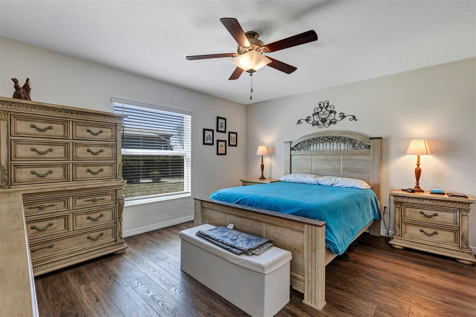 ARLINGTON RIDGE - Residential