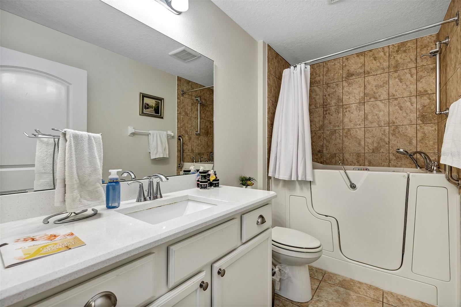 ARLINGTON RIDGE - Residential