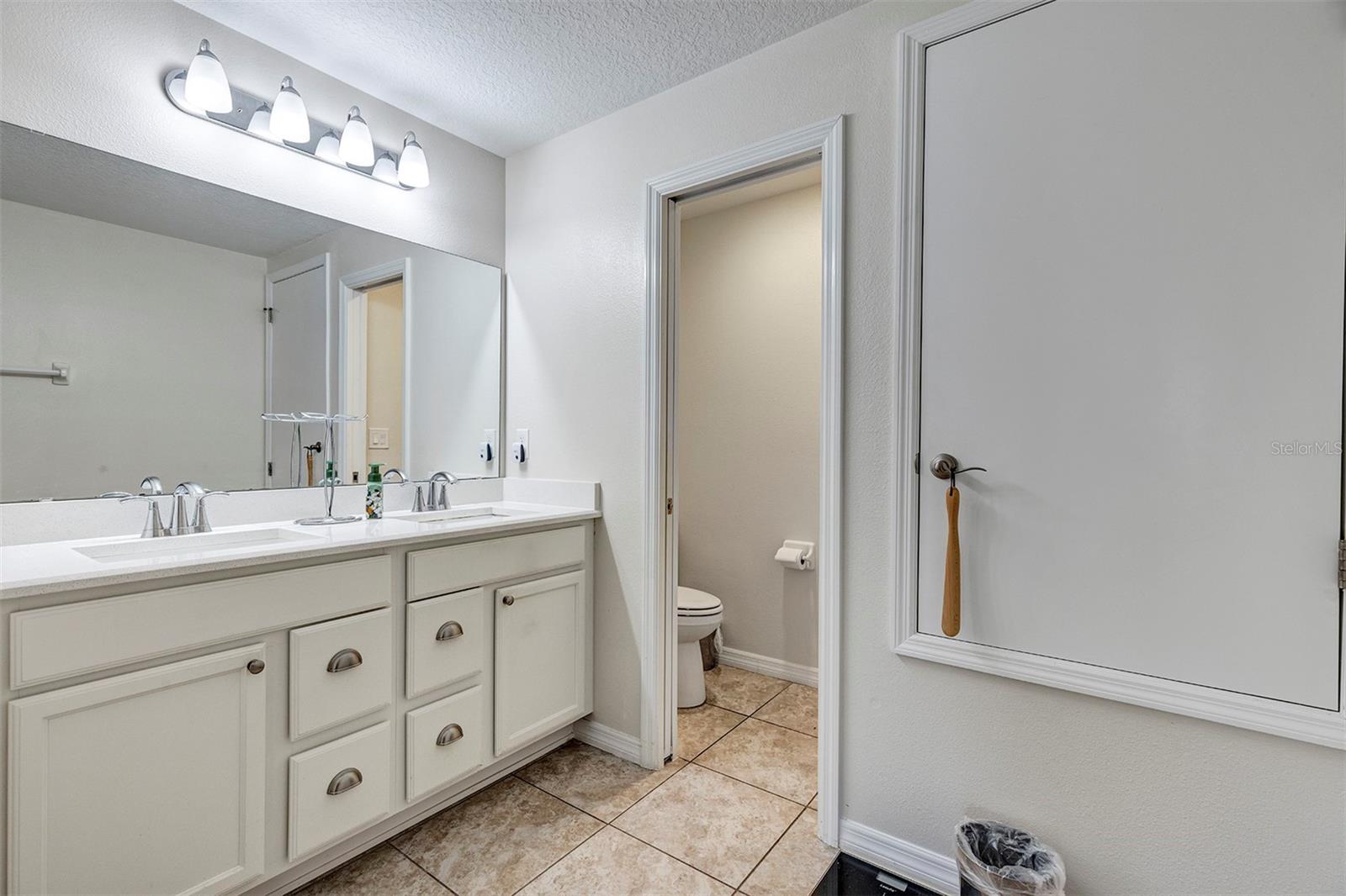 ARLINGTON RIDGE - Residential